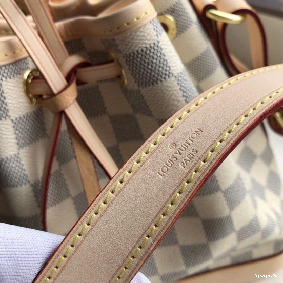 BB VUITTON NOE LOUIS 0413